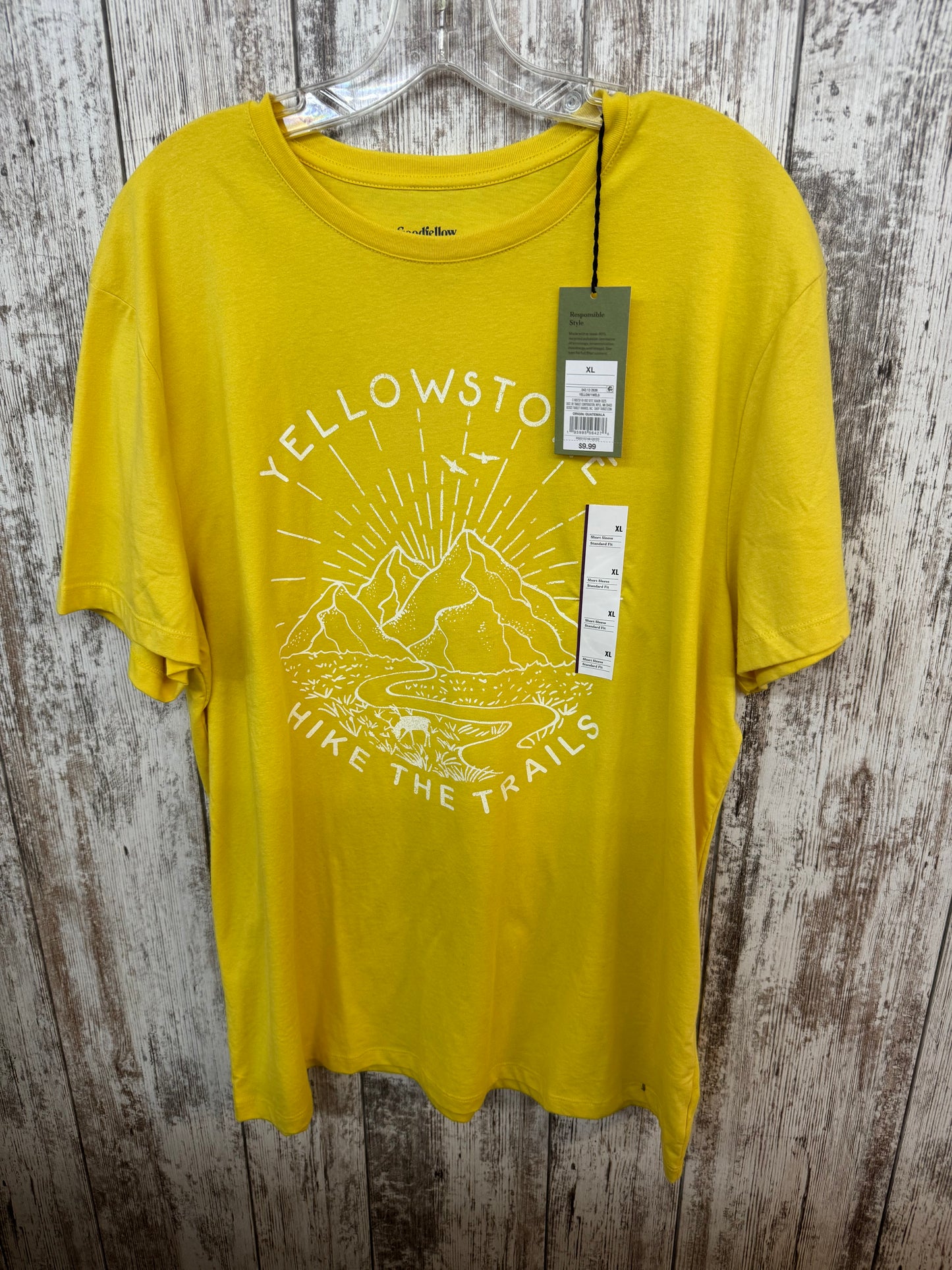 XL - Yellowstone - Goodfellow & CO Shirt