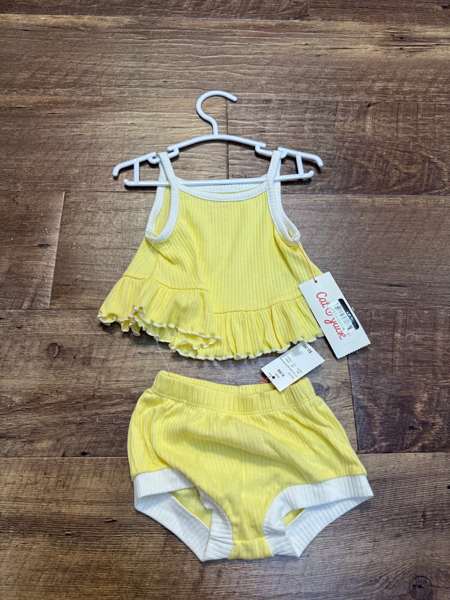 0-3M Cat&Jack Yellow Outfit