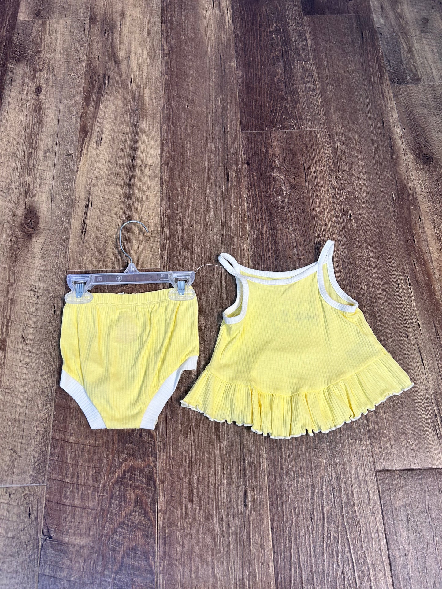 6-9M Cat&Jack Yellow Outfit