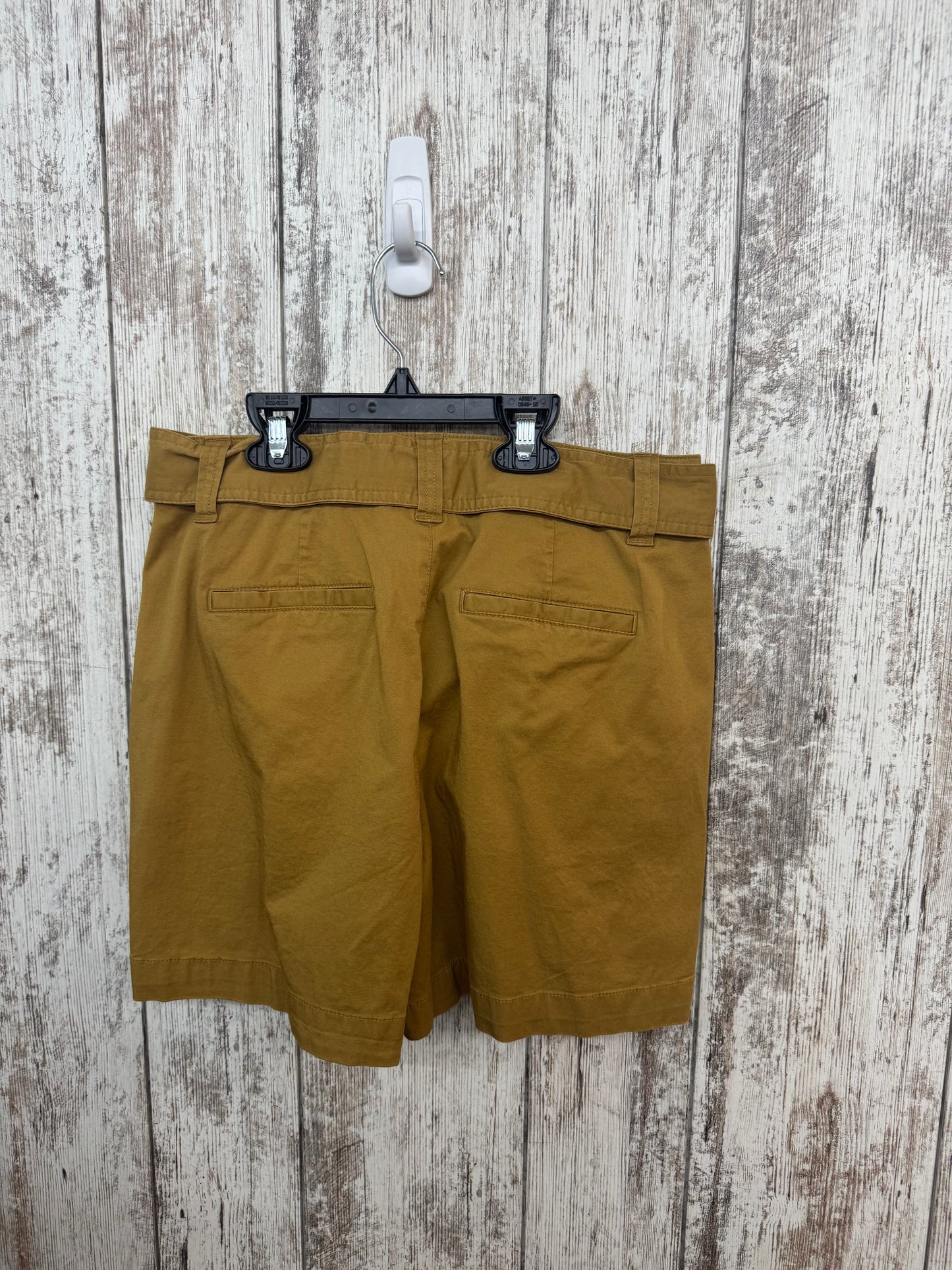 Size 4 - A . New Day Shorts