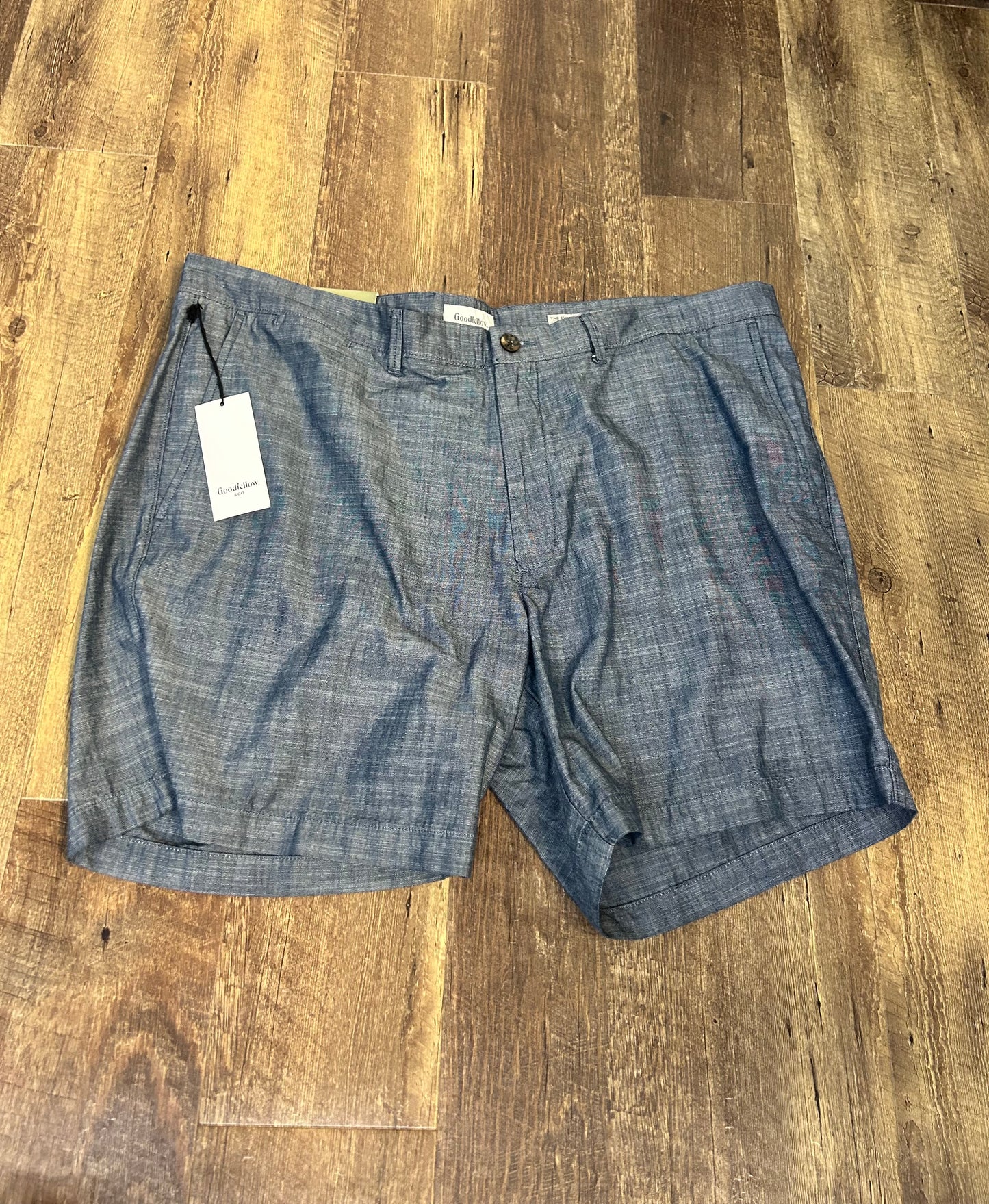 42W Goodfellow & Co Shorts