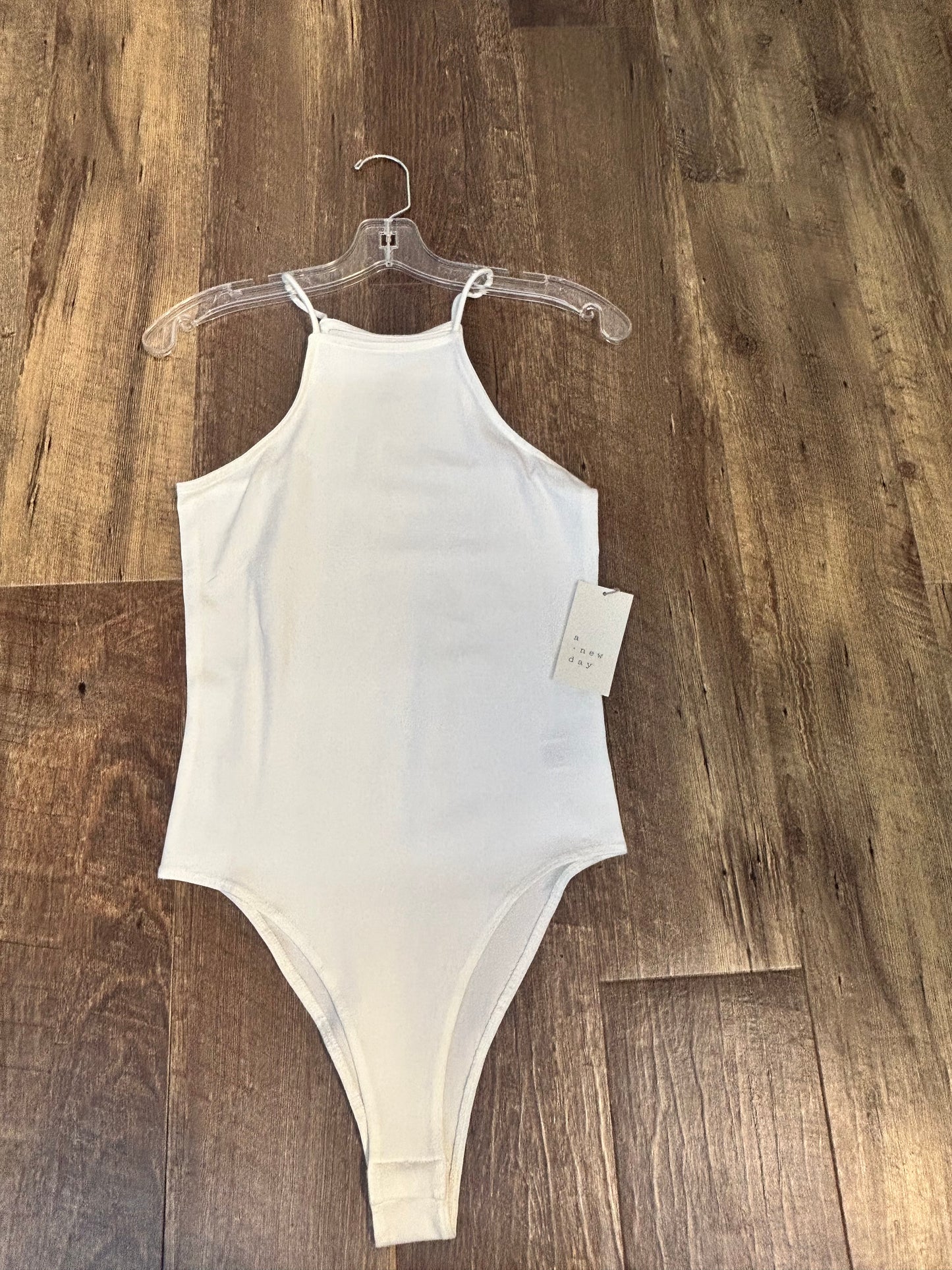 XS- WHITE - A new day. Bodysuit